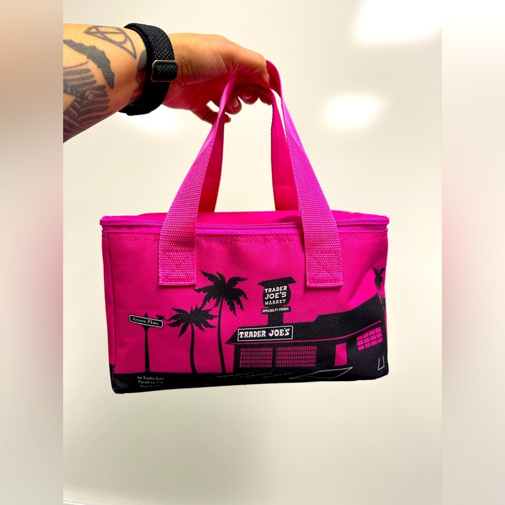 Trader Joe’s Lunch Pail // Box